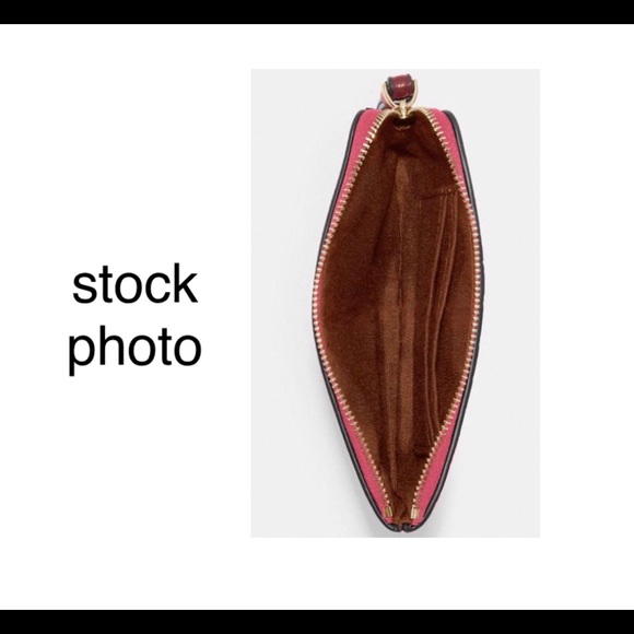 Coach Corner Zip Wristlet In Colorblock w/ Stripe - Picture 14 of 16